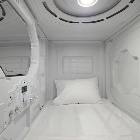 Hostel Aria Capsule تشيسيناو المظهر الخارجي الصورة