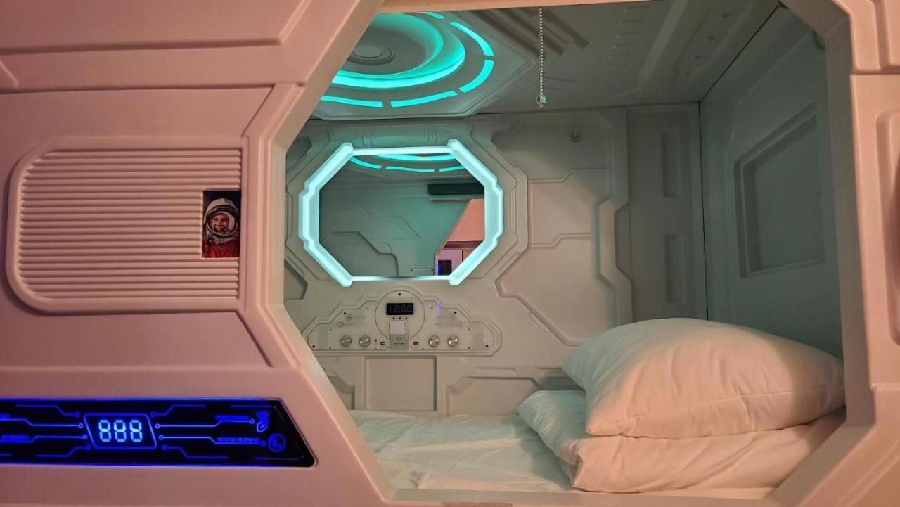 Hostel Aria Capsule تشيسيناو المظهر الخارجي الصورة
