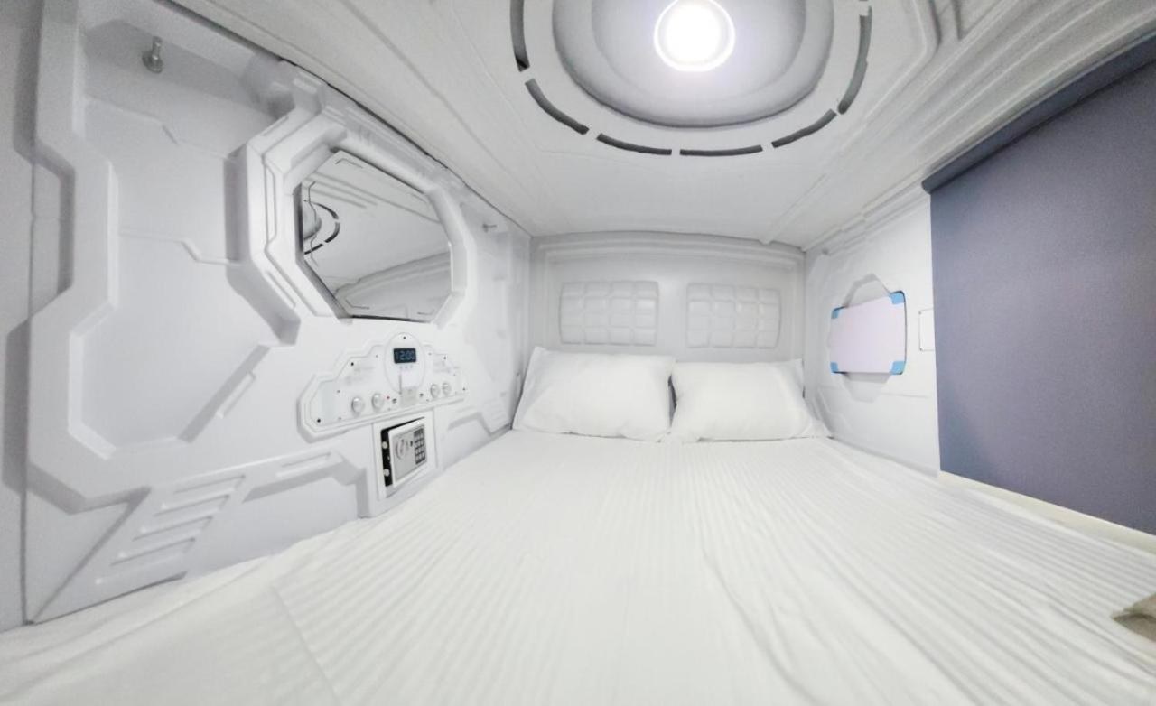 Hostel Aria Capsule تشيسيناو المظهر الخارجي الصورة